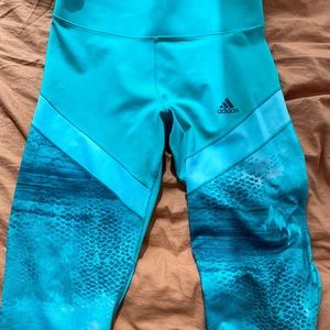 GREEN ADIDAS LEGGINGS